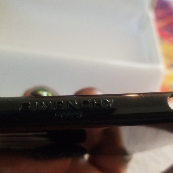 Givenchy 🍎iphone 6 Case - Picture 5 of 6